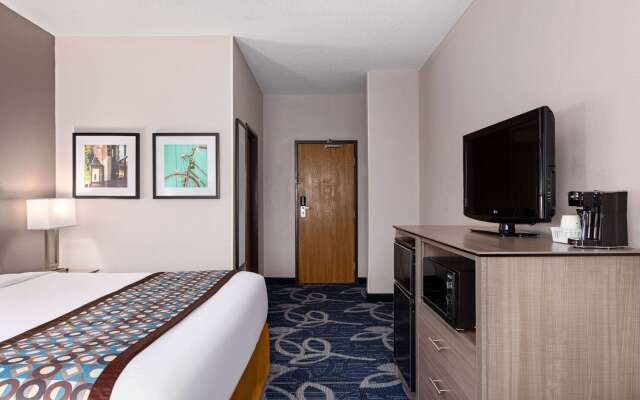 Baymont by Wyndham Waterloo