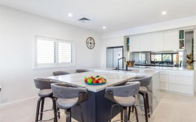 Away @ Nelson Bay, 29 Wollomi Avenue