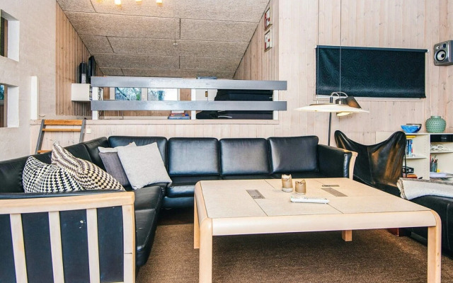 10 Person Holiday Home in Glesborg-by Traum