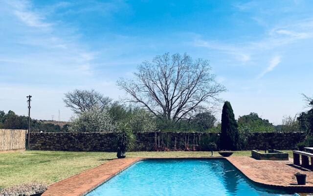 At The Rocks Country Estate