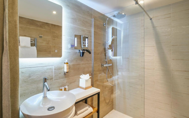 Mercure Avignon Gare TGV