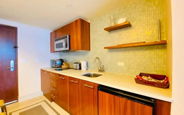 Carillon Miami Beach Private Suites