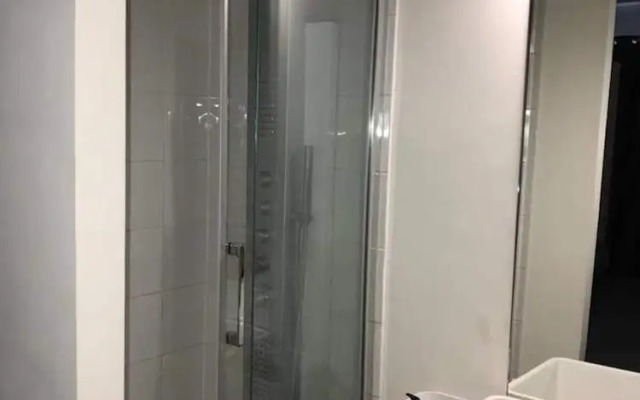 Cozy 1BR Apt - 7 Mins to Gare du Nord