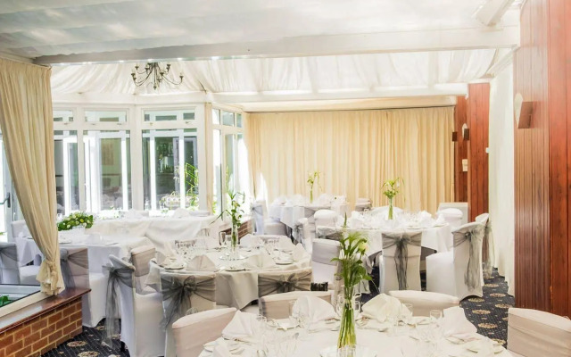 The Yenton Hotel