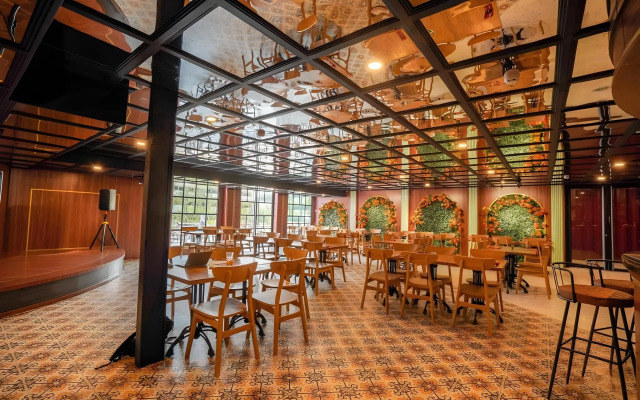 Qubika Boutique Hotel