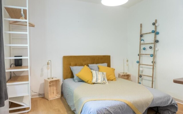 La Moutarde Cosy And clean