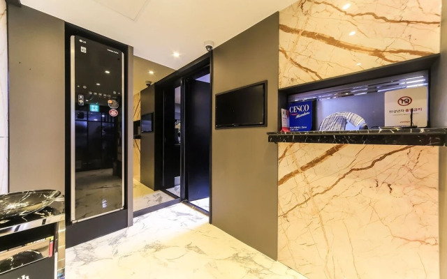Busan Daeyeondong Hotel Smith