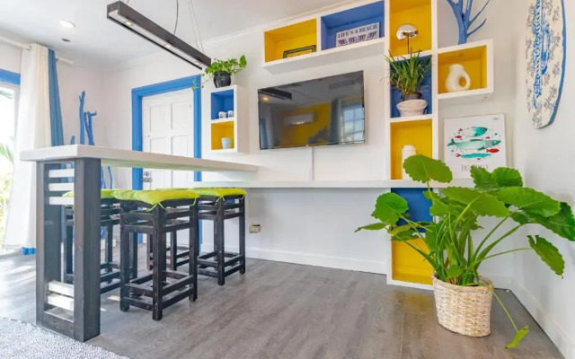 Viking Hill Oceanfront Hostel & Resort