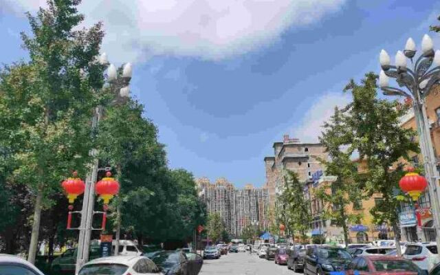 Home Inn (East Changying Road)