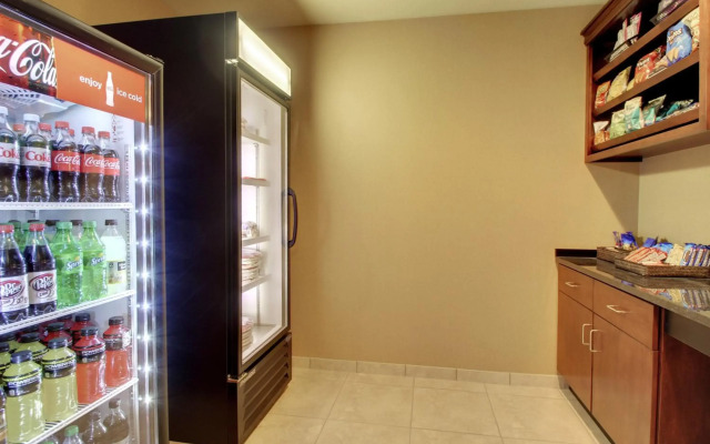 Cobblestone Inn & Suites - Winterset, IA