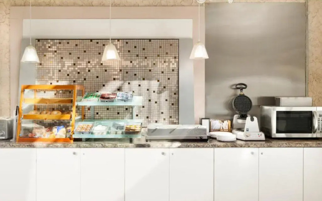 Days Inn - Lethbridge