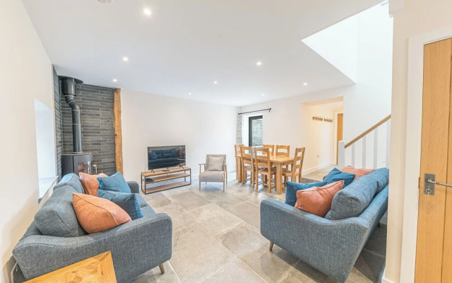 No 2 The Coach House