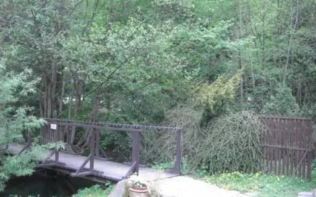 Penzion U kamenného kola