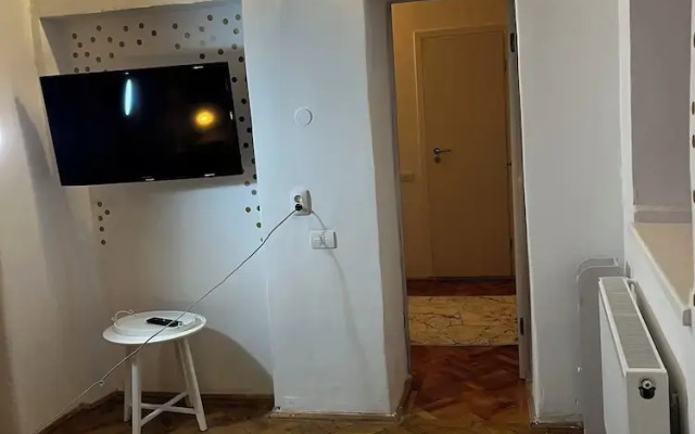 Suite 49