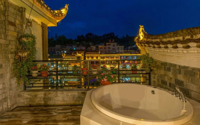 Floral Hotel Fenghuang Huercaowu