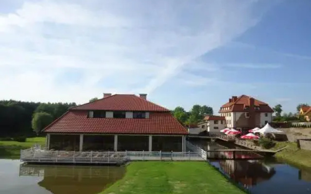 Pensjonat Bobrowy Dwór