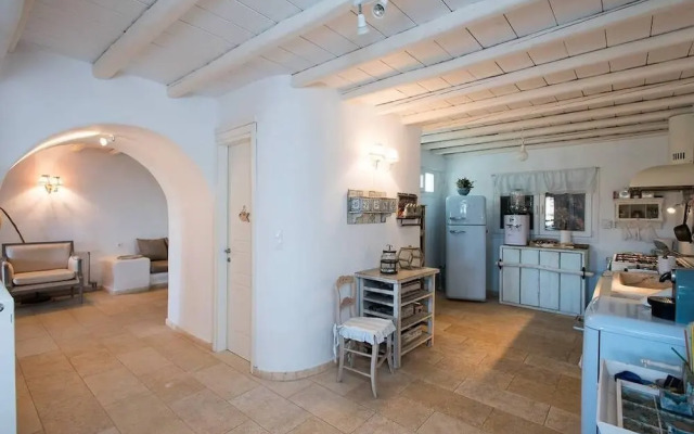 Beautiful Villa at Panormos Mykonos