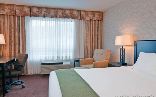 Holiday Inn Express Kamloops by IHG