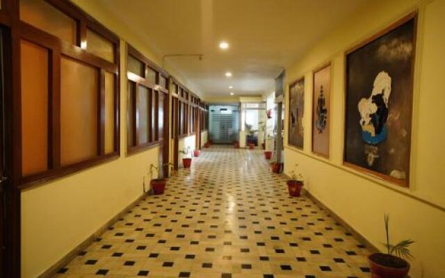 OYO 44364 Hotel Gaurab