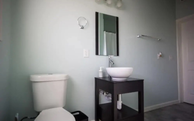 Wanderstay Houston Hostel