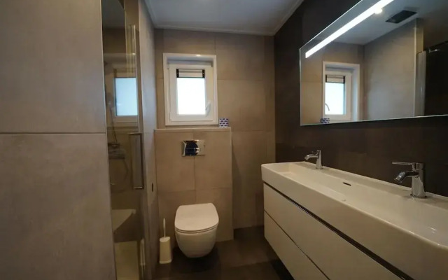 Modern Chalet With Dishwasher, Near the Efteling