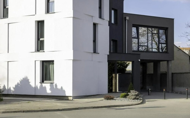 4 Smart Hotel