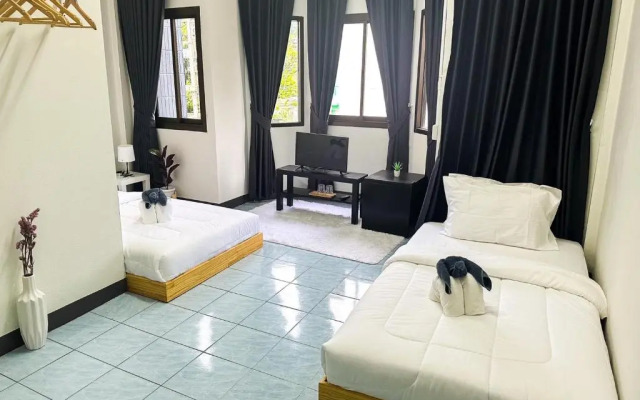 MONTANA Hotel & Hostel Phuket