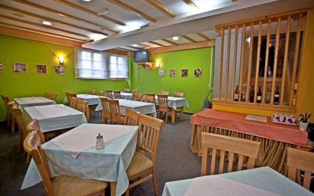 Hotel Snješko