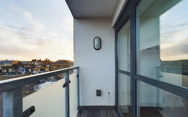 The Peckham Place - 1bdr Apartment With Balcony