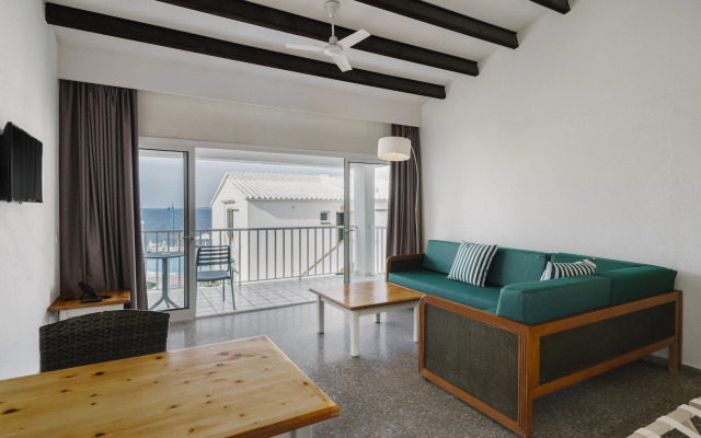 AluaSun Far Menorca Hotel