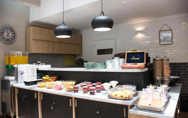 Armon Suites Hotel