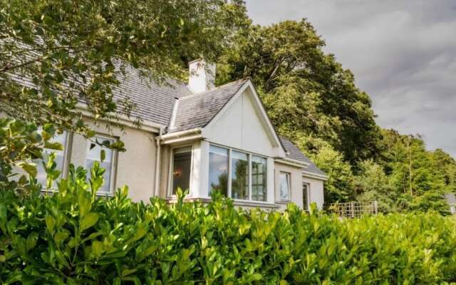 Loch Ness House Hotel