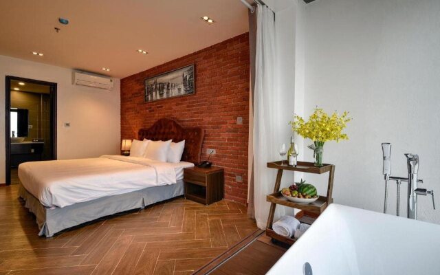 The Marron Hotel