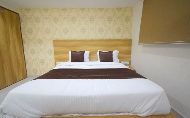 Hotel Maan Palace By OYO Rooms