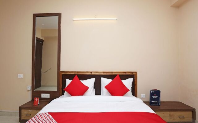 OYO Flagship 15751 Main Wazirabad Road