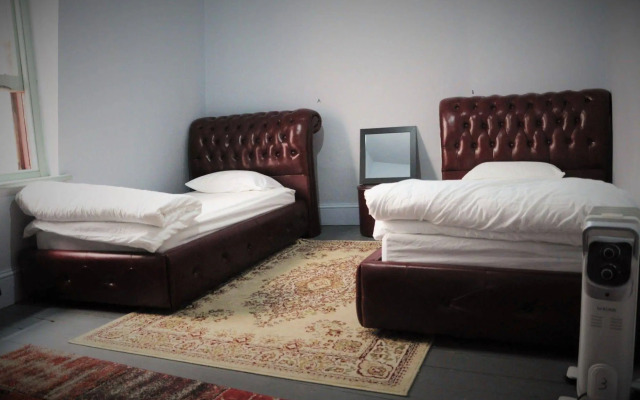 The Backpackers Imperial Hotel - Hostel