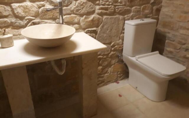 Ios Suite Atellier-Cozy Stone Retreat near the sea