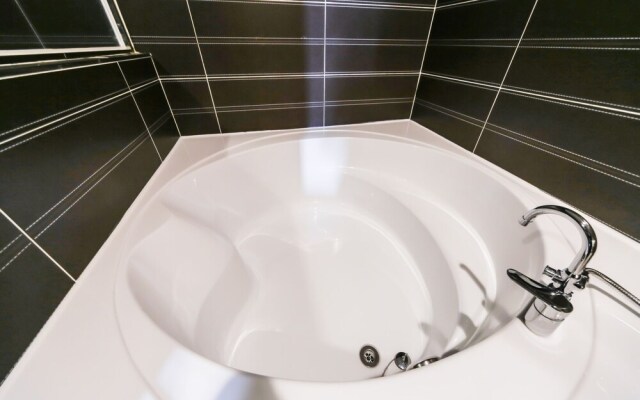 Changwon Myeongseodong Hotel V