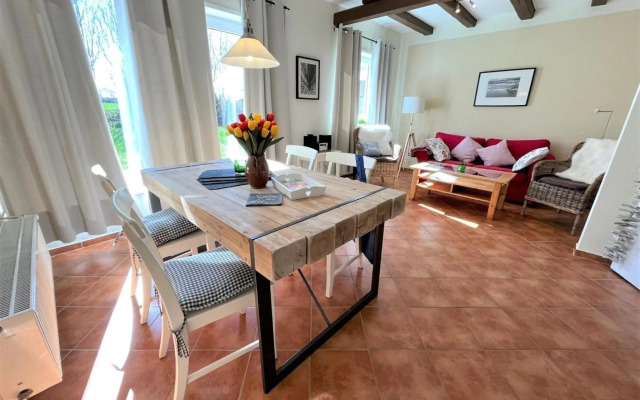 Haus Apfelgarten links