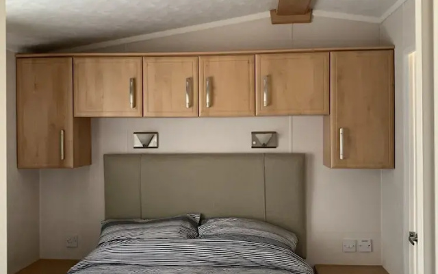 Immaculate 2-bed Lodge in Monreith