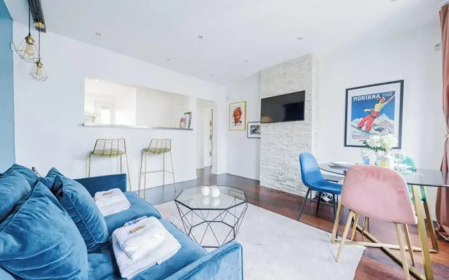 Apartment for 4 People in Saint-mande