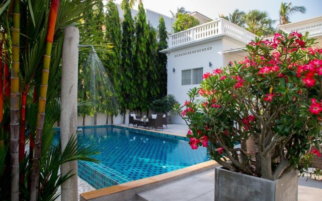 Blissful Tropical Stay at SeaLaVie Villa