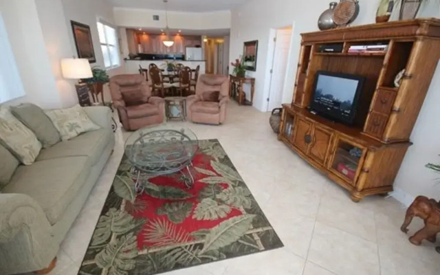 Malibu 704 Apartment 3