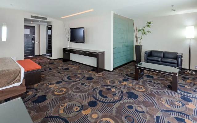 Crowne Plaza Toluca-lancaster
