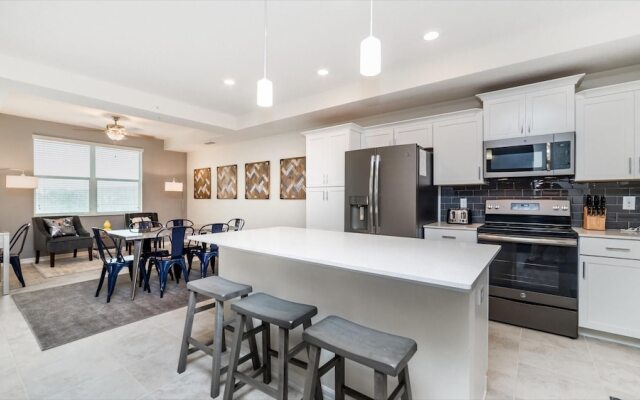 # 4751 Clock Tower Drive 303