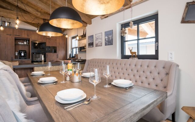 Luxurious Holiday Home in Piesendorf With Sauna