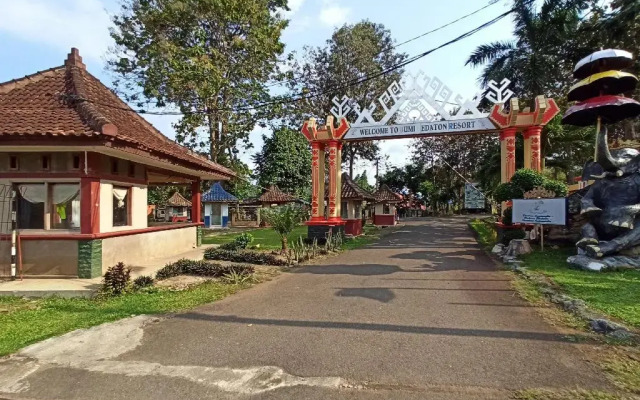 Collection O 89999 Hotel Bumi Kedaton Resort