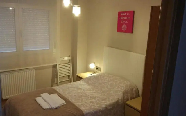 Rosalía de Castro, 41 - Centro - VUT-CO-01904