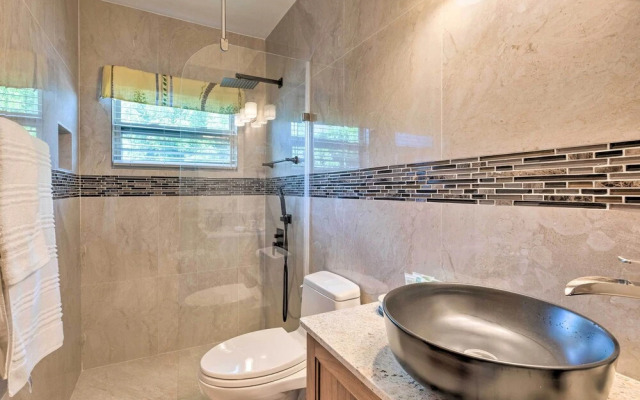 Oceanfront 'majestic Beach House' w/ Gym + Pool!