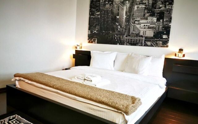 Studio G by MRG Apartments